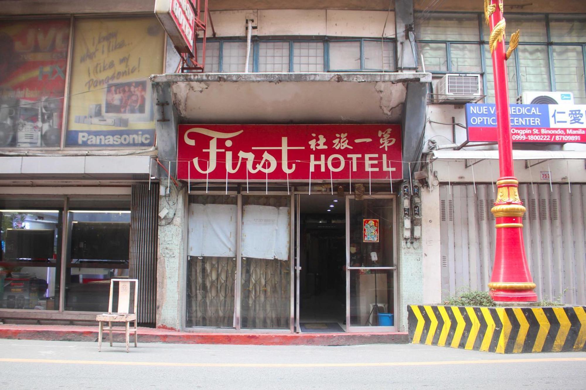 Oyo 1011 First Hotel Manila Bagian luar foto